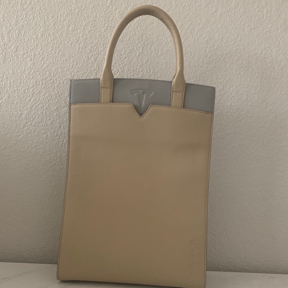 TESLA -Corsicana leather tote